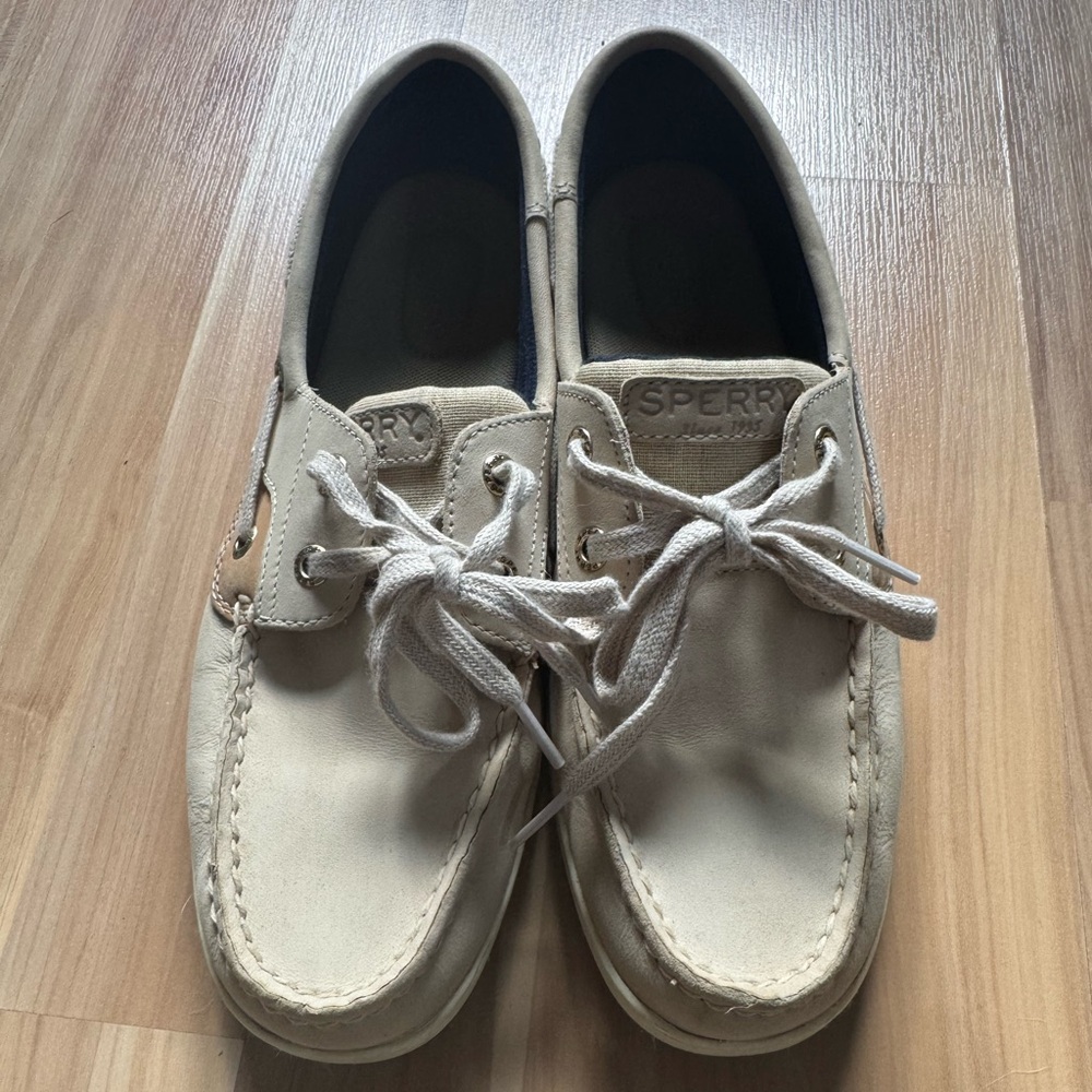 Sperry Cream/Tan Leather Boat Shoes